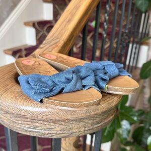 BLOWFISH MALIBU Lady, sandals, NWT size 7 great summer shoes